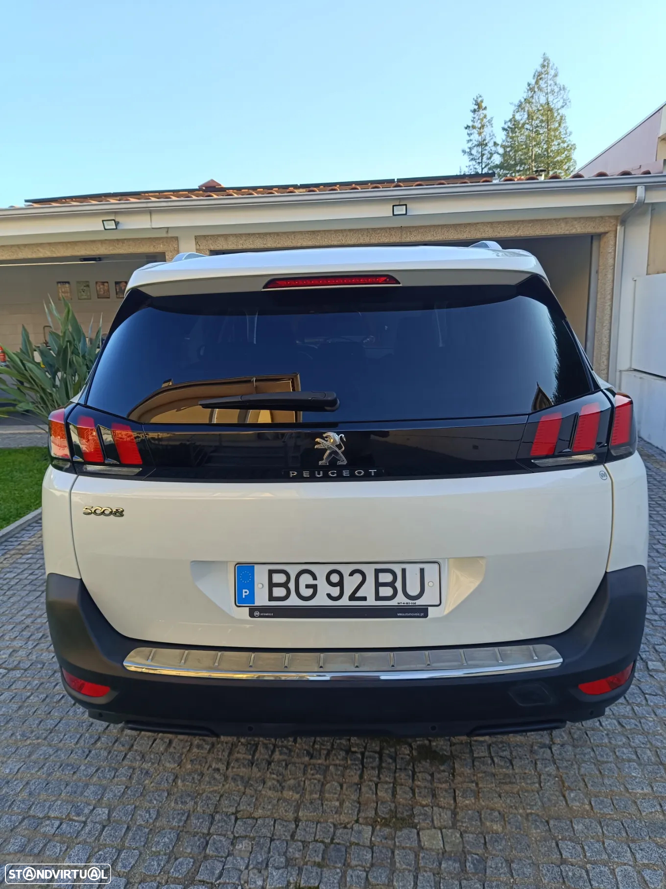 Peugeot 5008 1.5 BlueHDi Allure EAT8 - 2