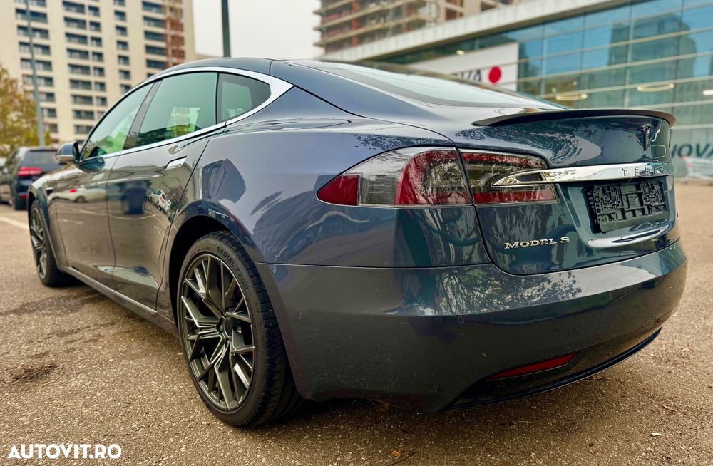Tesla Model S Ludicrous Performance - 14