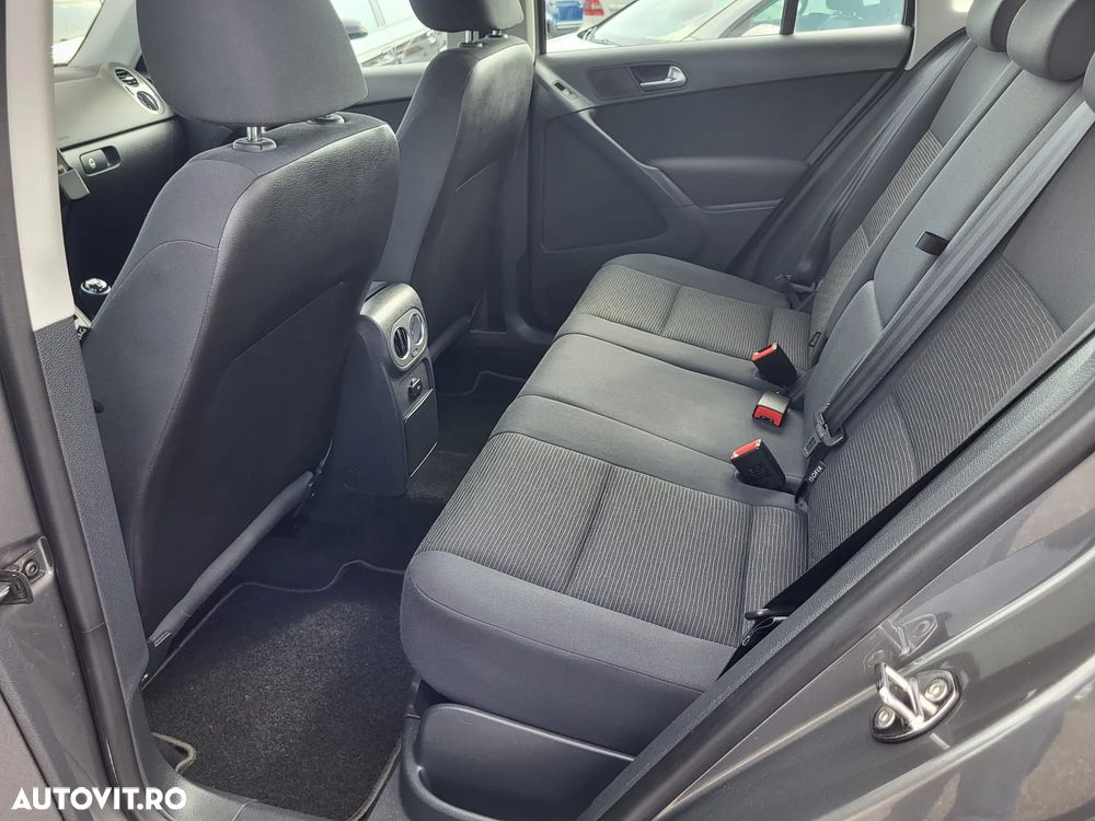 Volkswagen Tiguan - 8