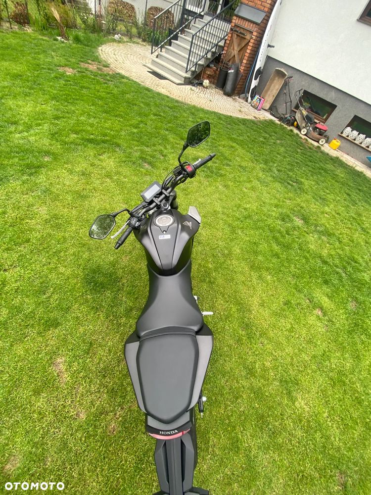 Honda CB - 8
