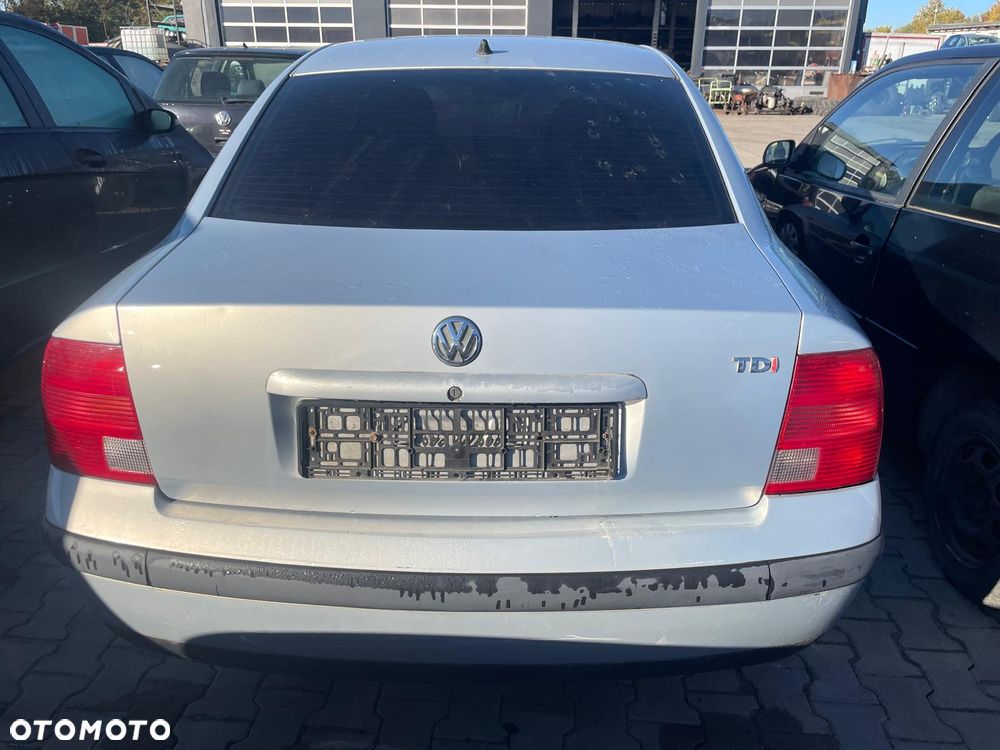 VW PASSAT B5 na części!!! Kolor : LB7Z - 5