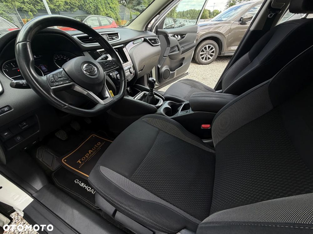 Nissan Qashqai 1.6 DCi N-Connecta - 18