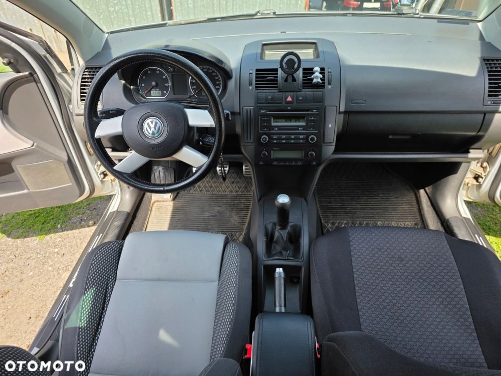 Volkswagen Polo Cross - 12