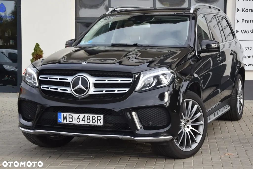 Mercedes-Benz GLS - 1