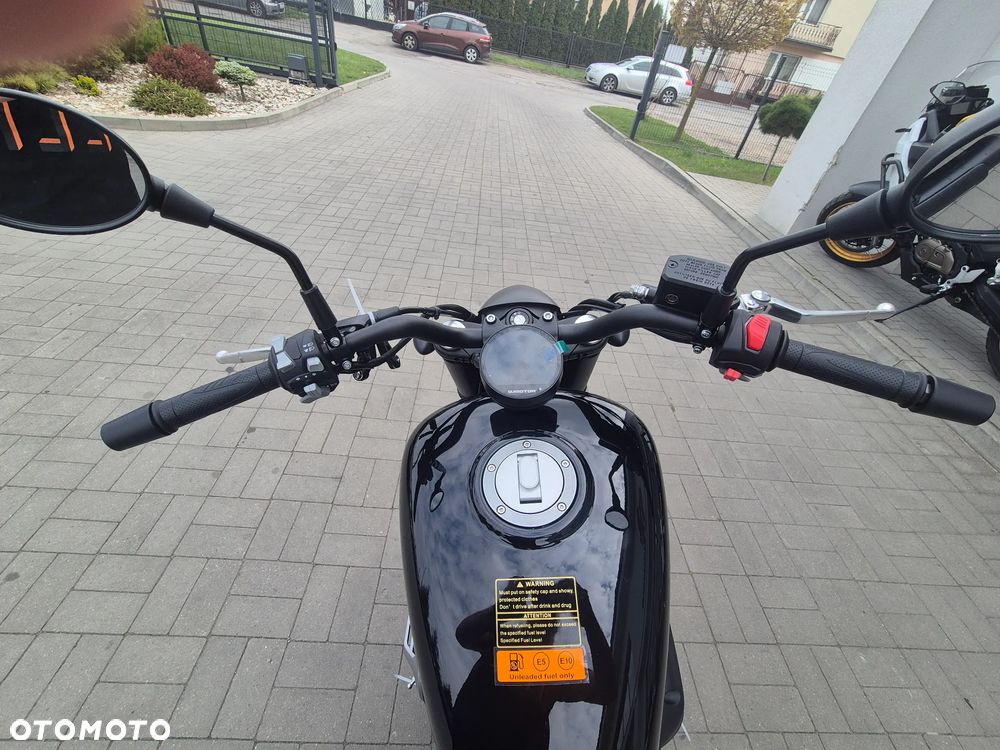 QJMOTOR SRV 125V - 11