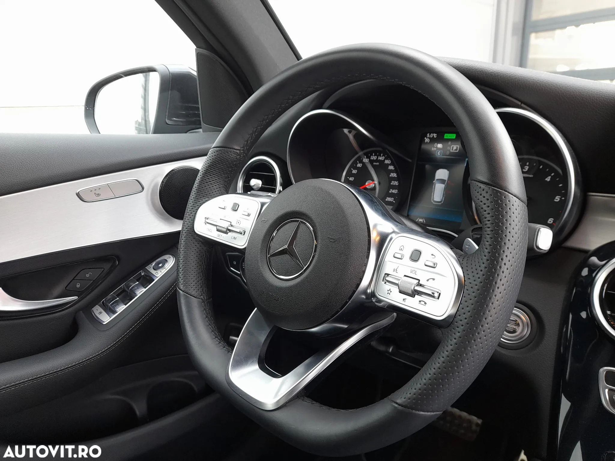 Mercedes-Benz GLC 300 de 4MATIC - 11