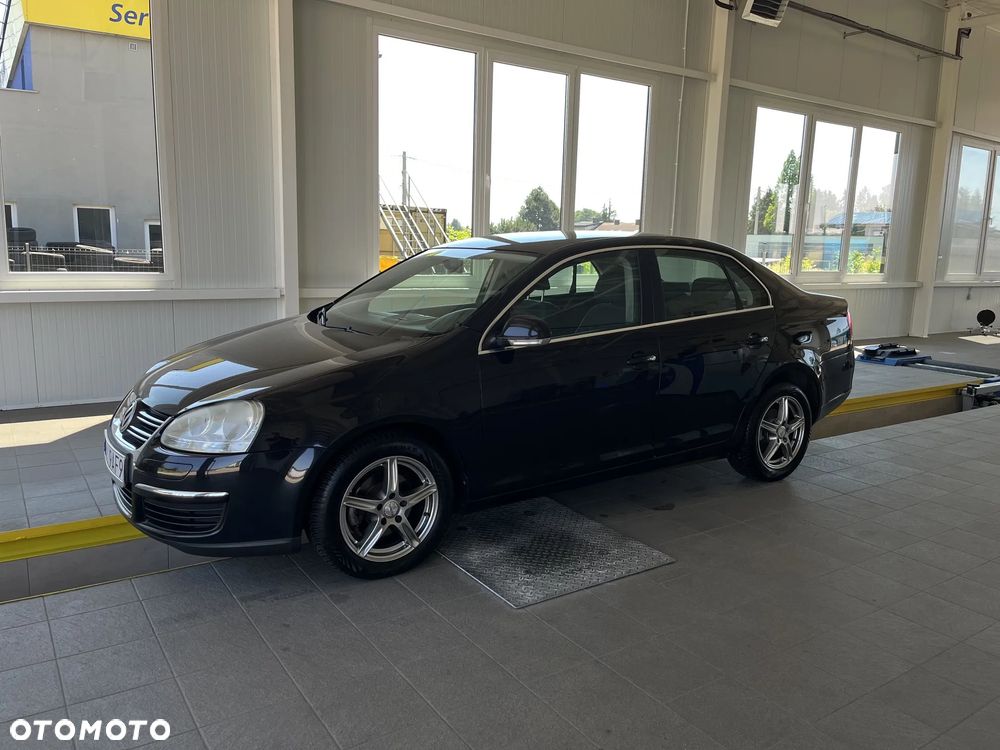 Volkswagen Jetta 1.9 TDI DPF Comfortline - 1