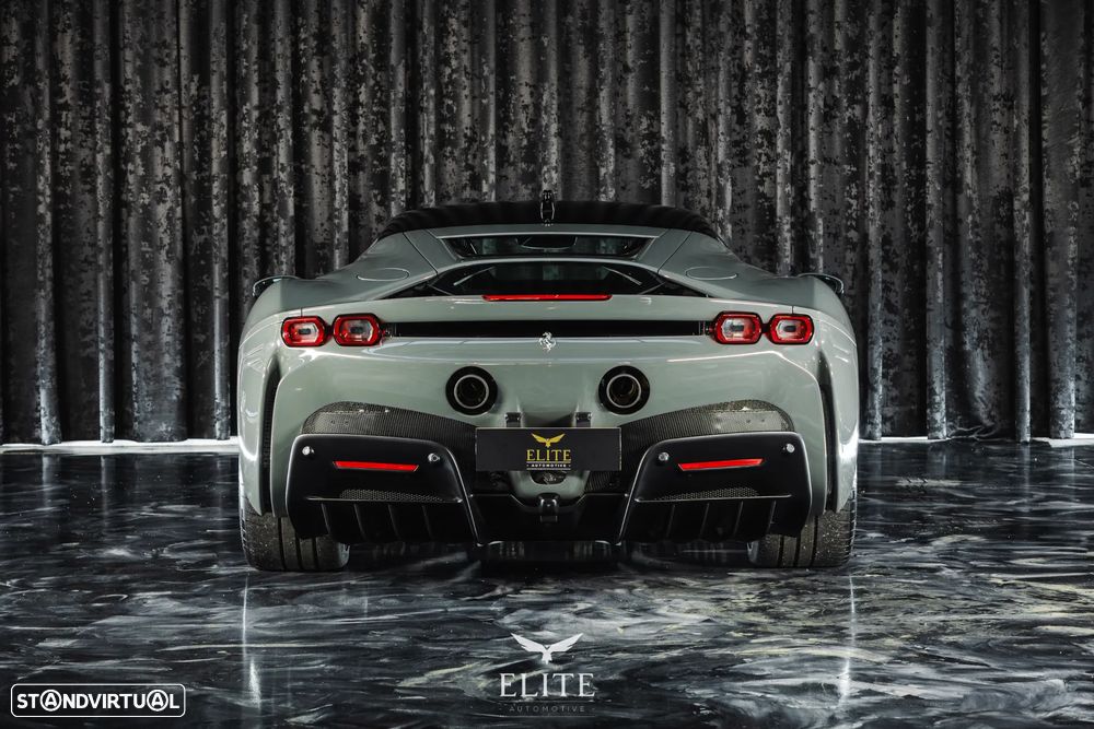 Ferrari SF90 Stradale - 12