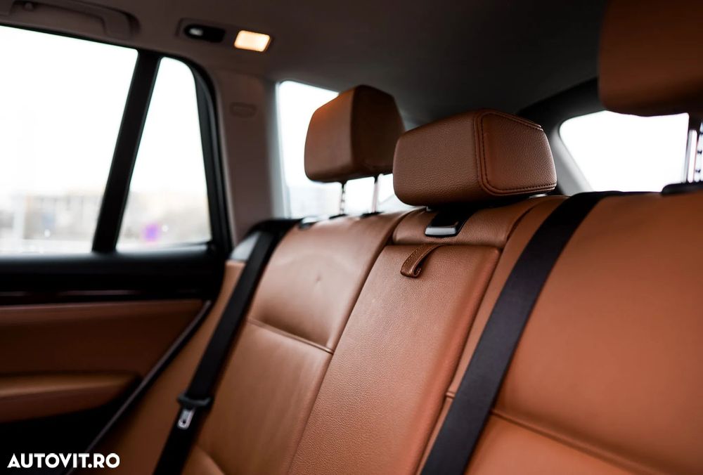 BMW X3 xDrive28i Aut. Advantage - 10