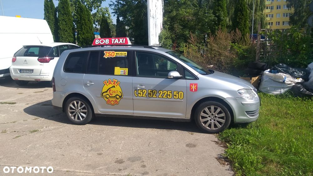 Volkswagen Touran - 1