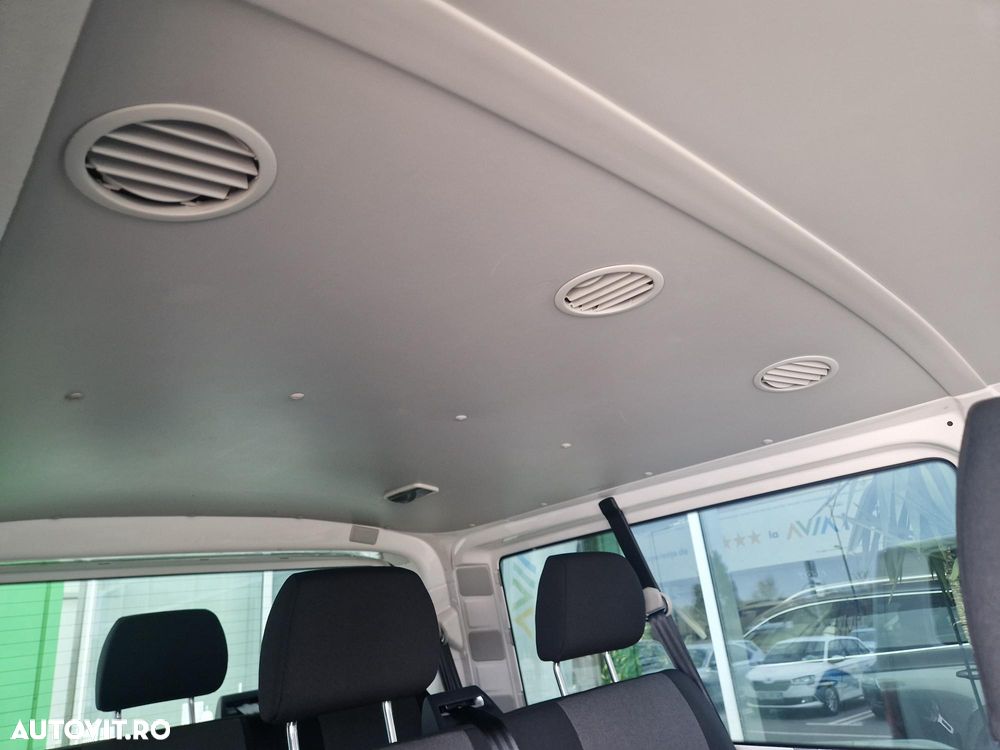 Volkswagen Caravelle - 29