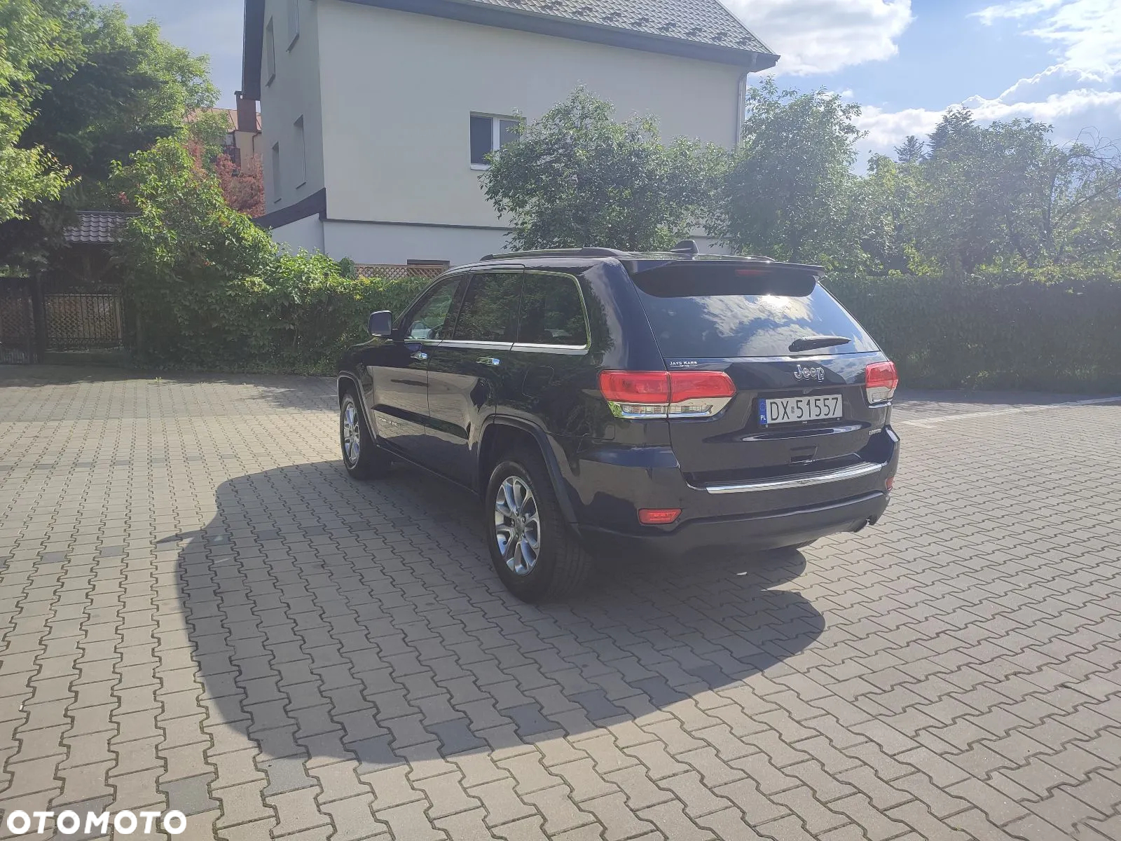Jeep Grand Cherokee - 11