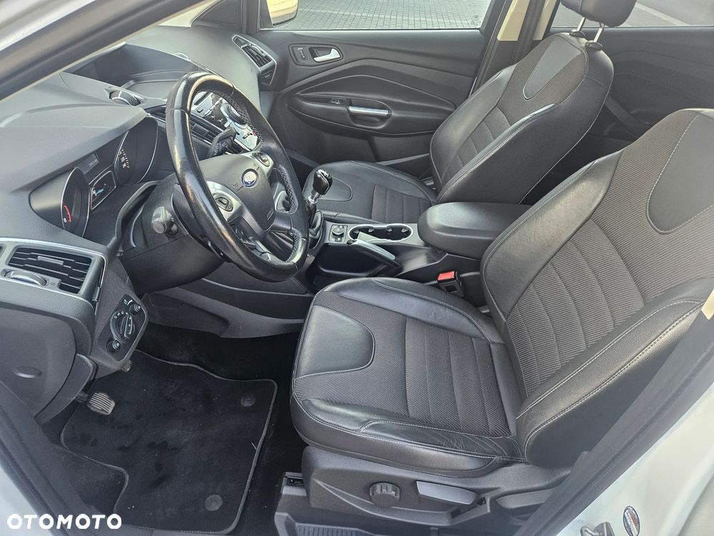 Ford Kuga 1.5 EcoBoost FWD ST-Line ASS GPF - 33