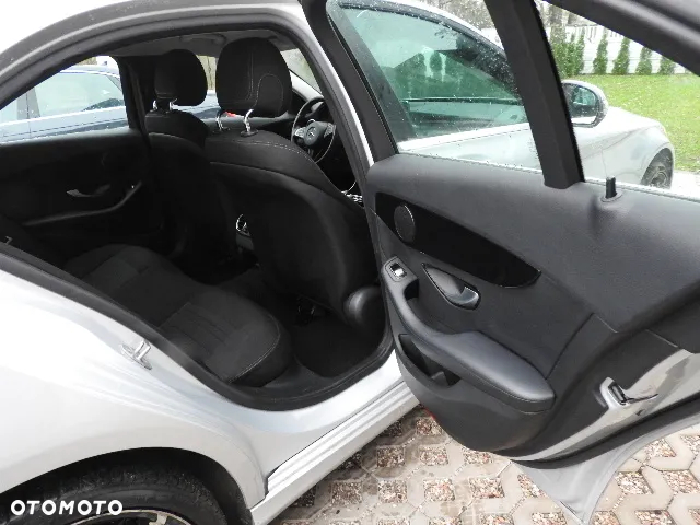 Mercedes-Benz Klasa C 180 (BlueTEC) d 7G-TRONIC - 15