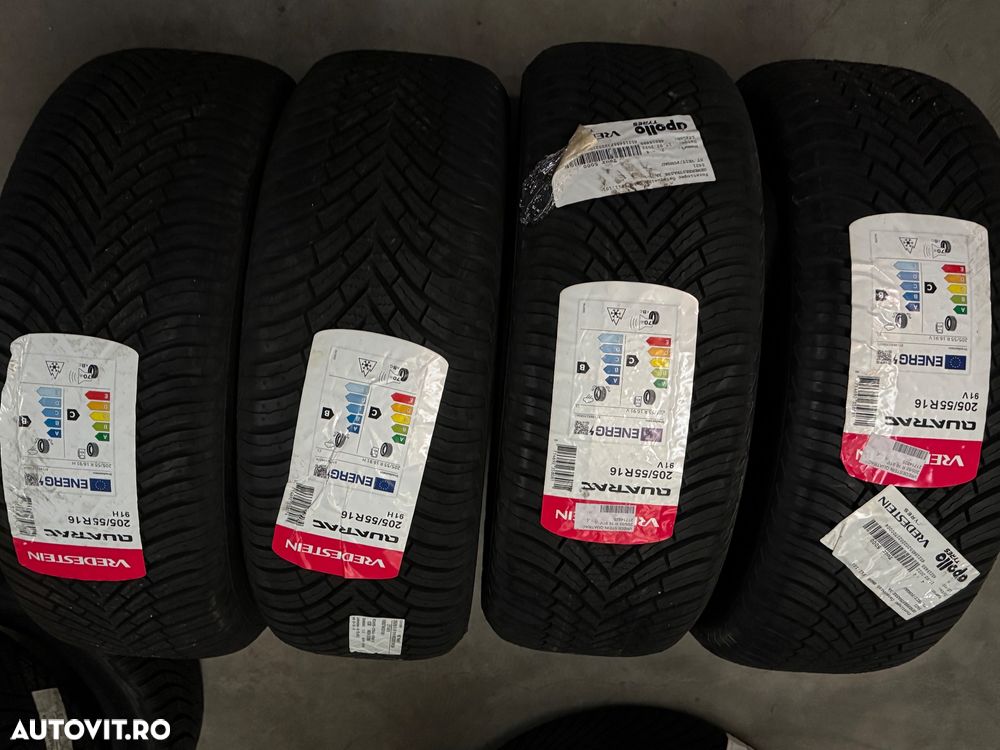 Vând 4 anvelope 205/55/16 vredestein de patru sezoane noi