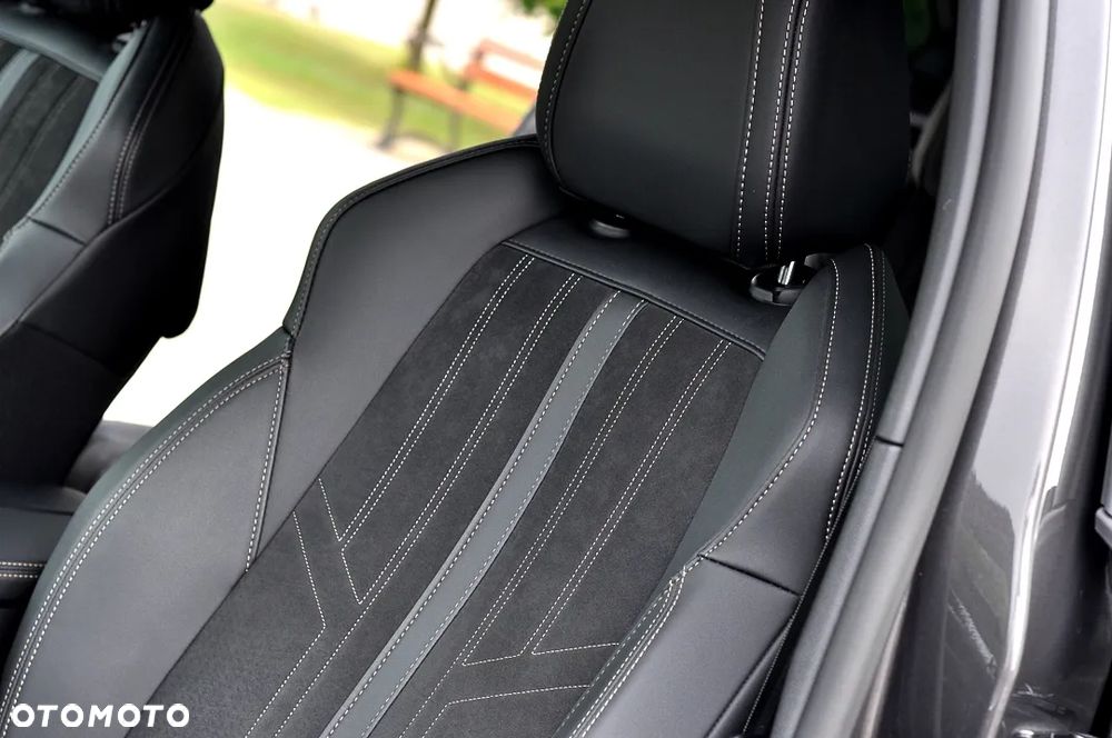 Peugeot 5008 PureTech 180 EAT8 Stop & Start GT - 21