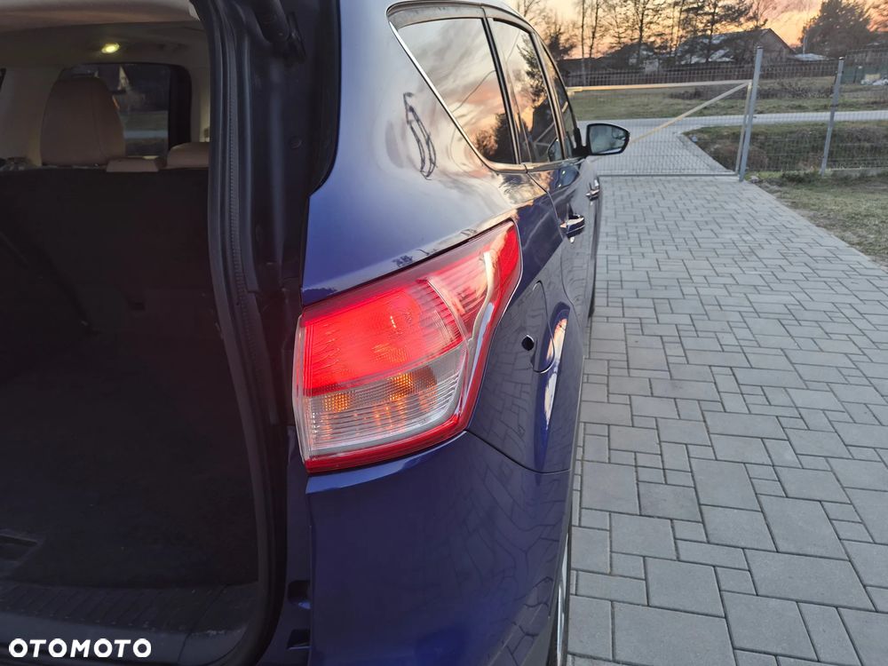 Ford Escape 2.0 EcoBoost AWD Titanium - 24