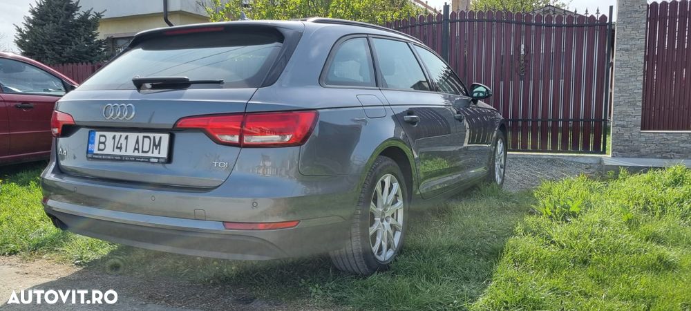 Audi A4 2.0 TDI S tronic - 5