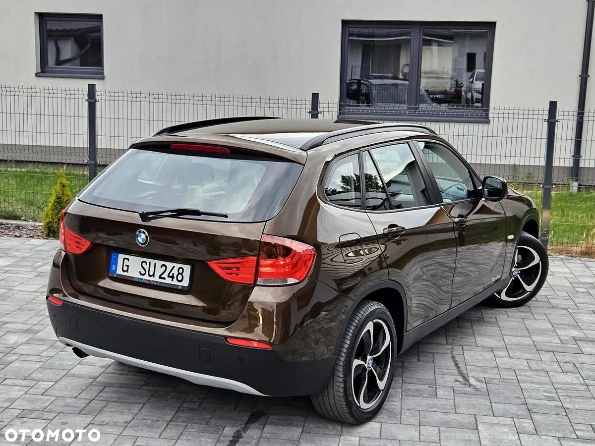 BMW X1 sDrive18i - 11