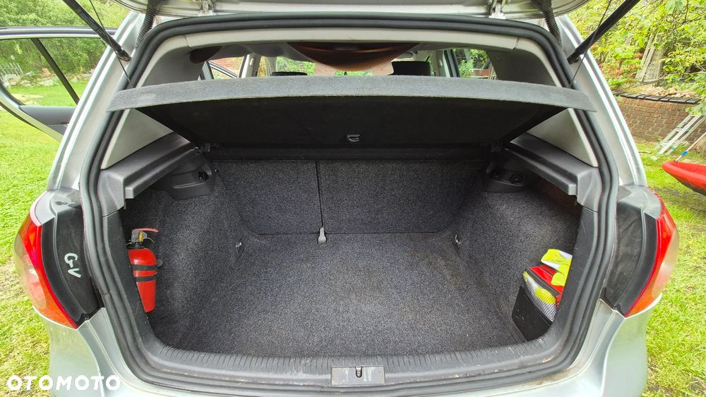 Volkswagen Golf V 1.9 TDI Comfortline - 14