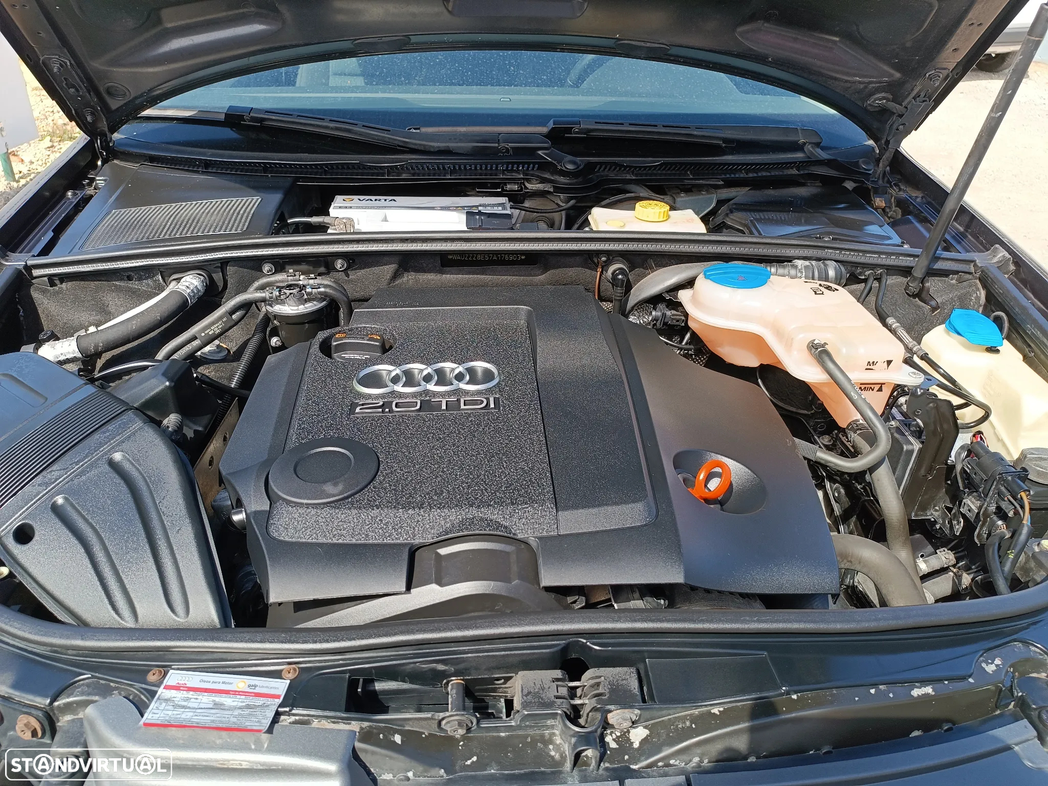 Audi A4 2.0 TDI exclusive - 24