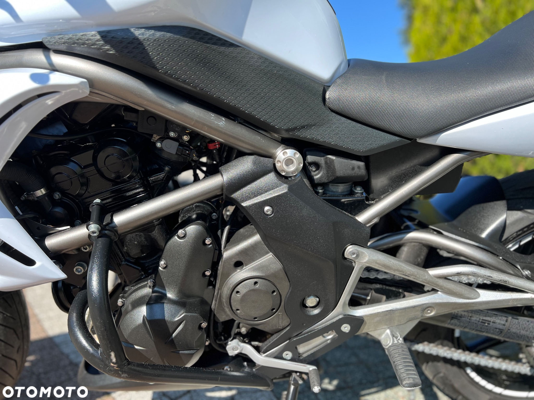 Kawasaki ER - 25