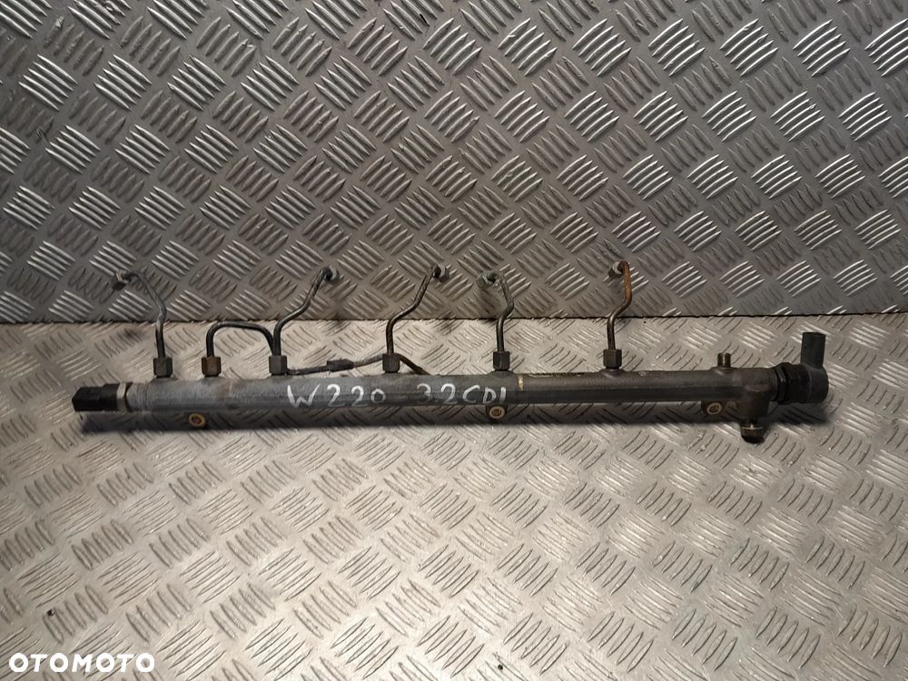 MERCEDES W220 LISTWA WTRYSKOWA 3.2 CDI A6130700195 - 1