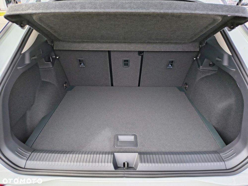Volkswagen T-Roc 1.5 eTSI Life DSG - 28