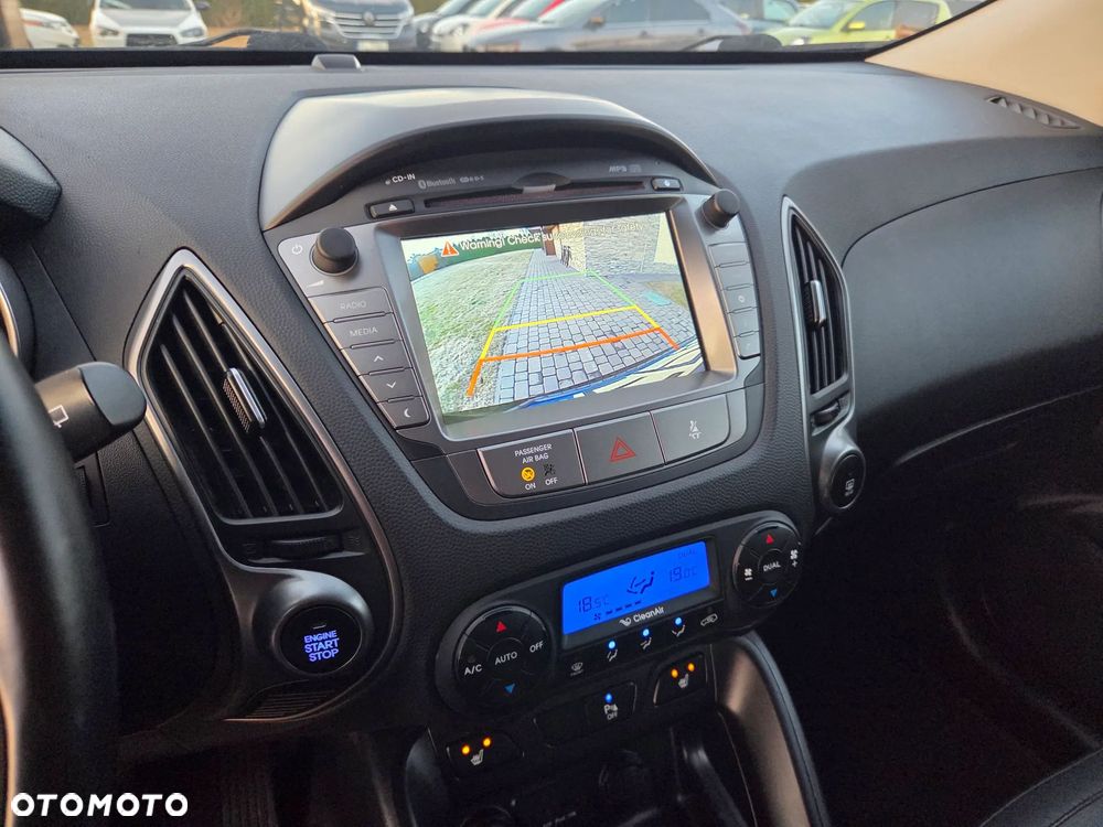 Hyundai ix35 2.0 4WD Style - 19