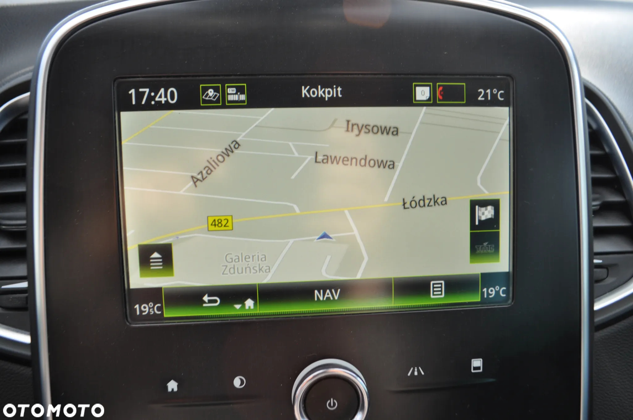 Renault Scenic TCe 140 GPF LIMITED - 39