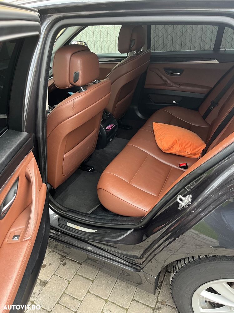 BMW Seria 5 520d Touring Aut. - 4