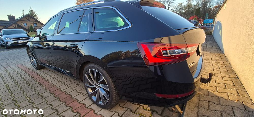 Skoda Superb 2018 photo 2