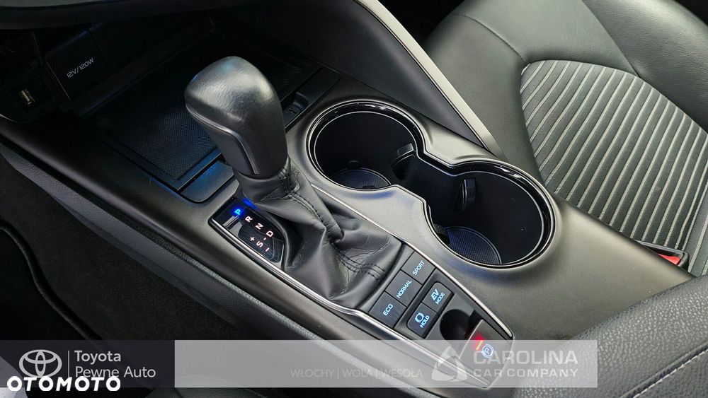 Toyota Camry 2.5 Hybrid Prestige CVT - 11