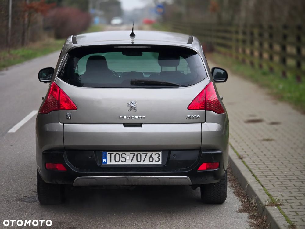 Peugeot 3008 Hybrid4 - 15