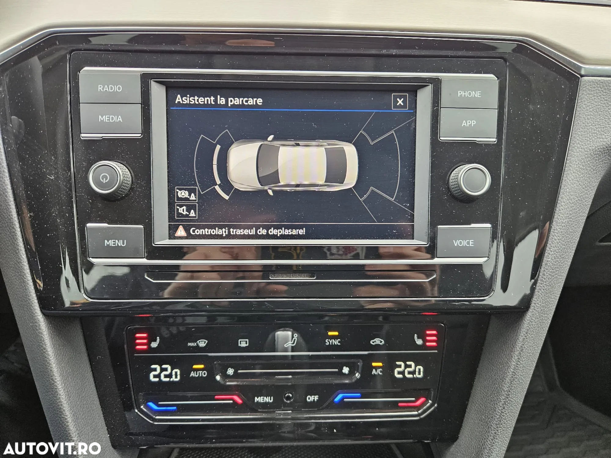 Volkswagen Passat 2.0 TDI DSG Highline - 13