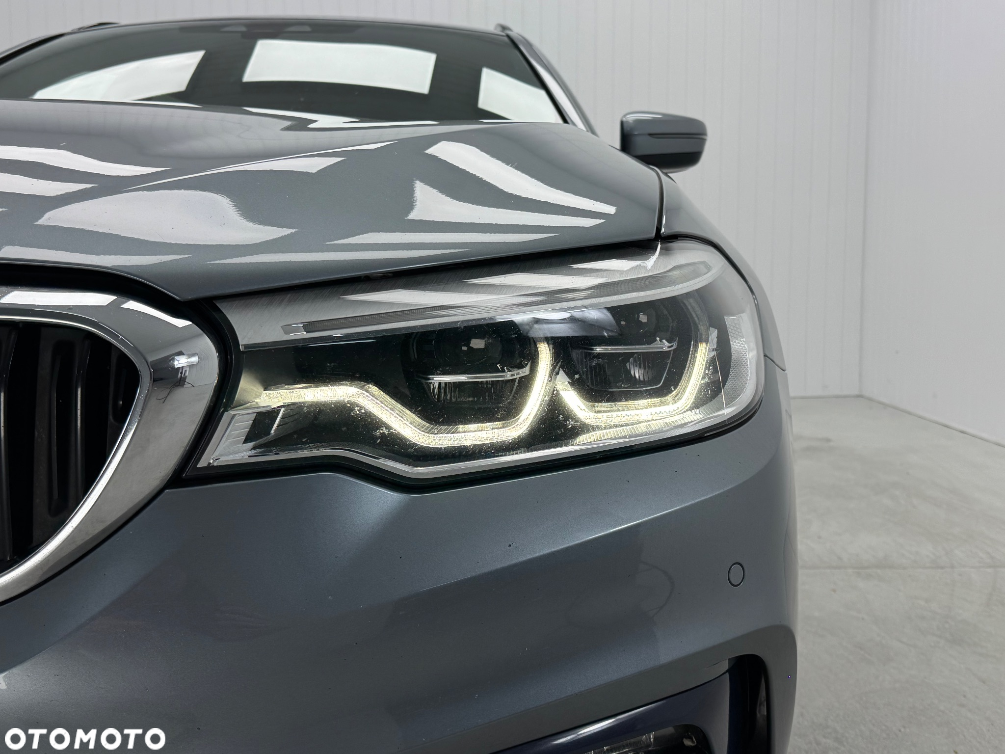 BMW Seria 5 520d Touring Sport Line - 13