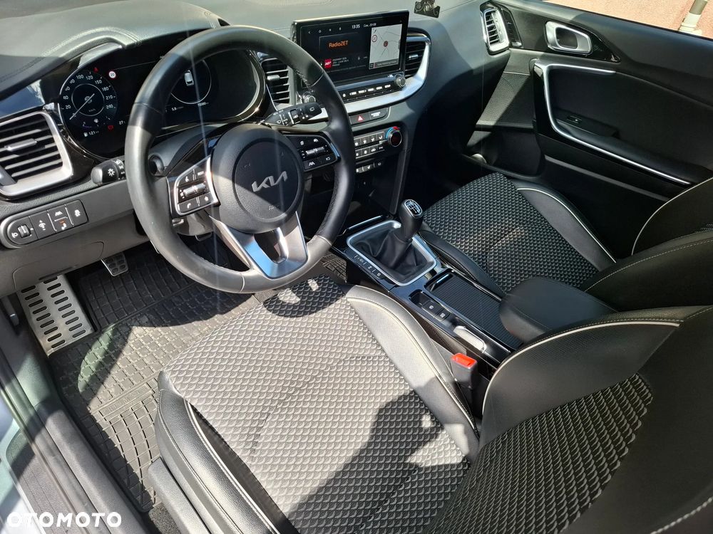Kia Ceed 1.5 T-GDI Business Line Plus - 15