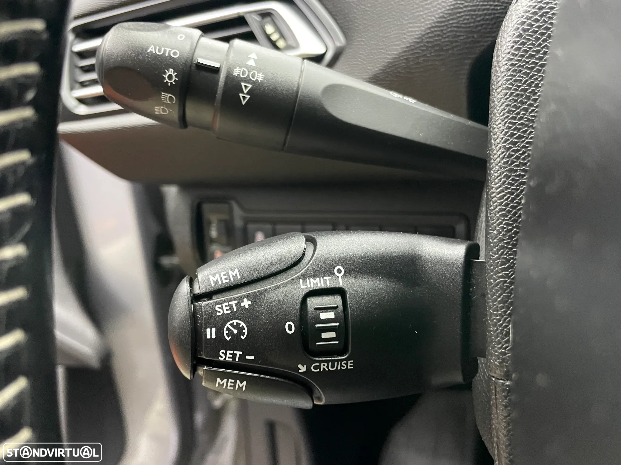 Peugeot 308 SW 1.6 BlueHDi Style - 23