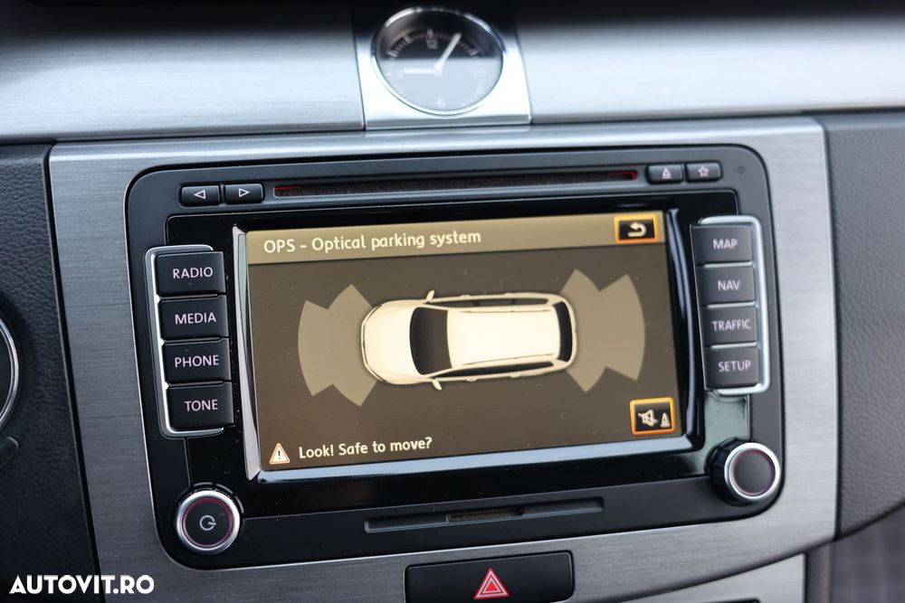 Volkswagen Passat Variant 2.0 TDI BlueMotion Technology Business Edition - 30