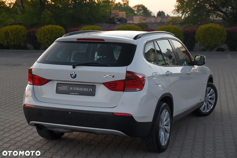 BMW X1 sDrive18i - 18