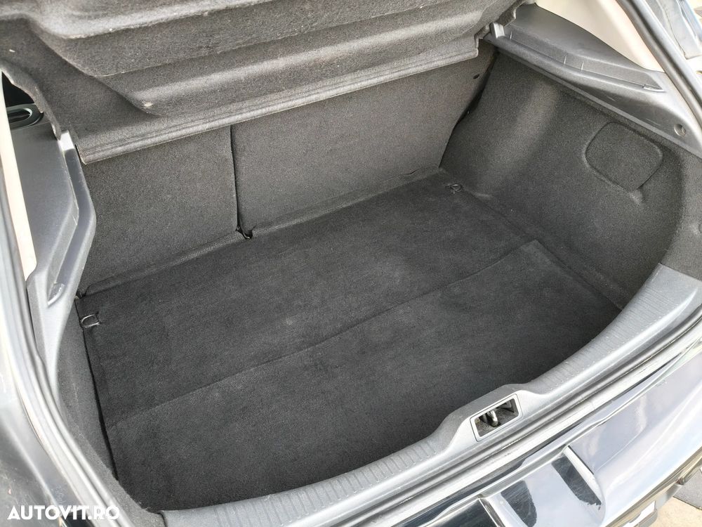 Renault Megane Grandtour TCe 130 BOSE Edition - 15