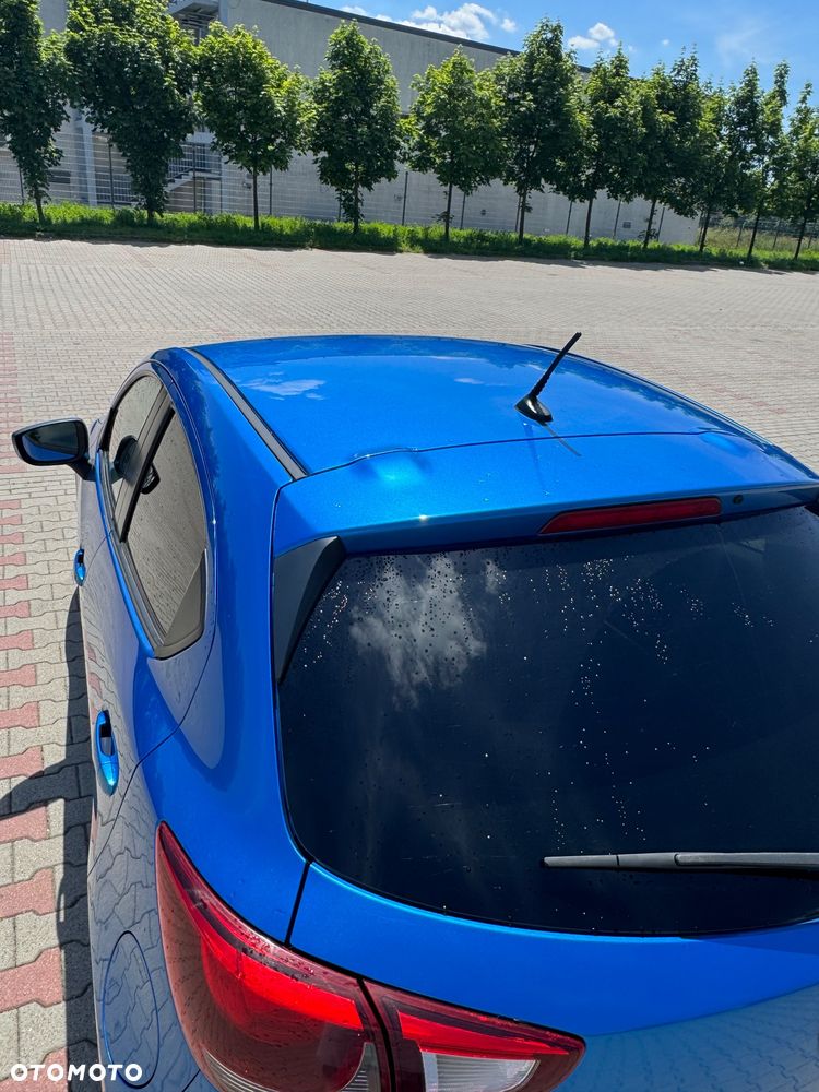 Mazda 2 - 4