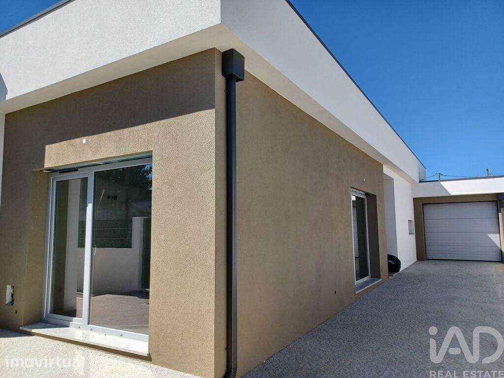 Casa / Villa T3 em Fernão Ferro de 170,00 m2 - Grande imagem: 2/18