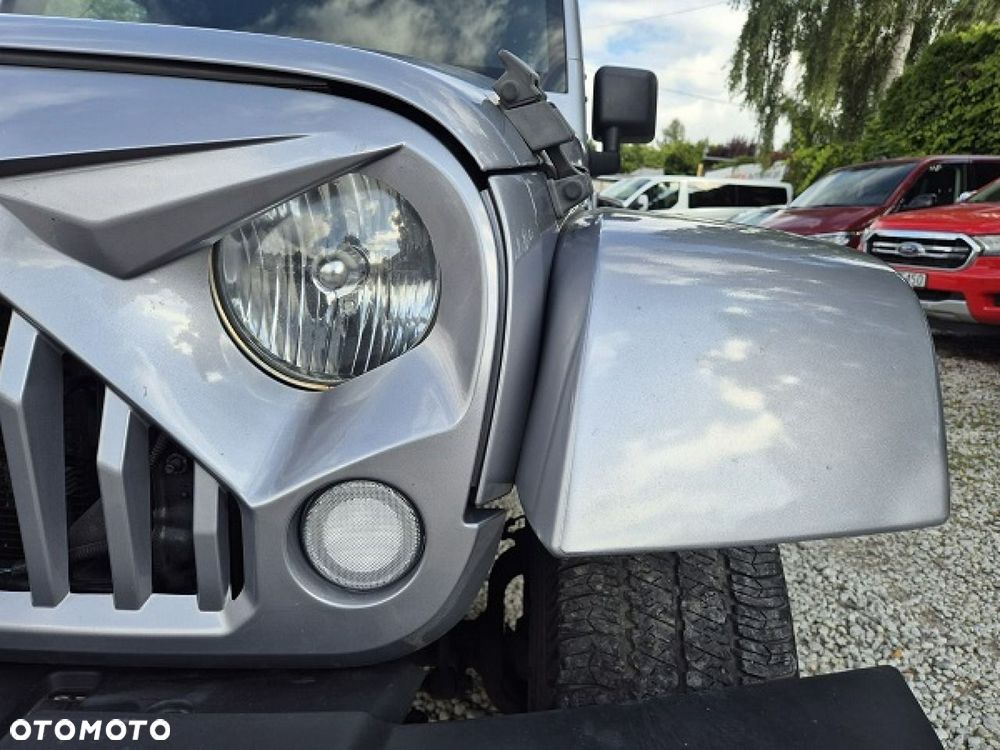 Jeep Wrangler - 7