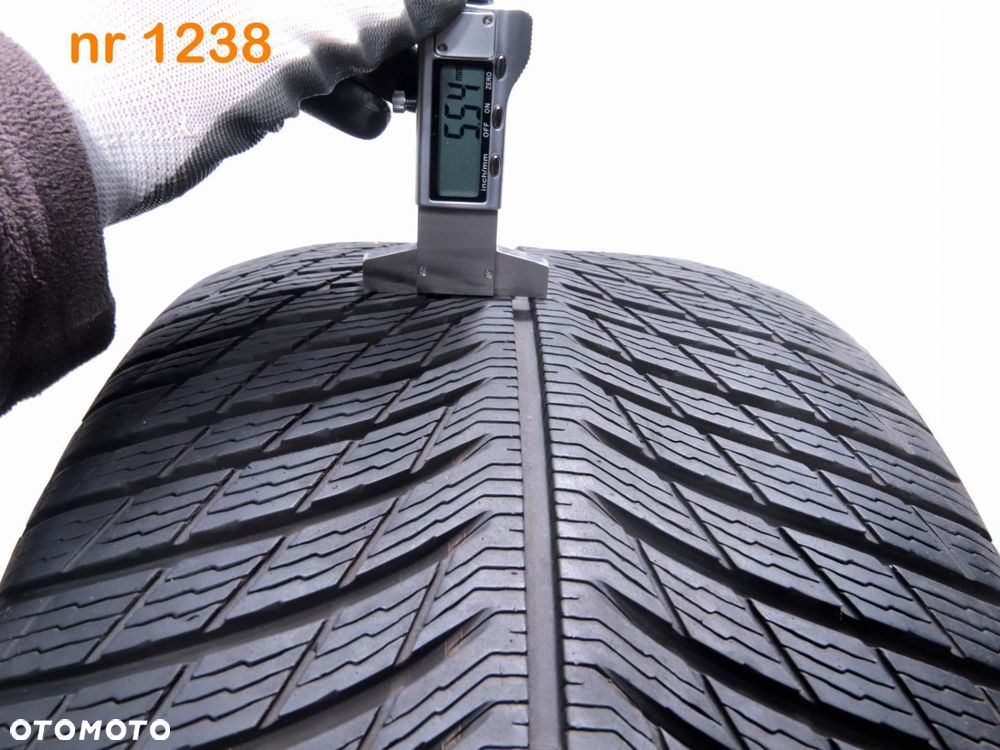 Michelin Pilot Alpin 5 SUV 275/50 R20 - 2