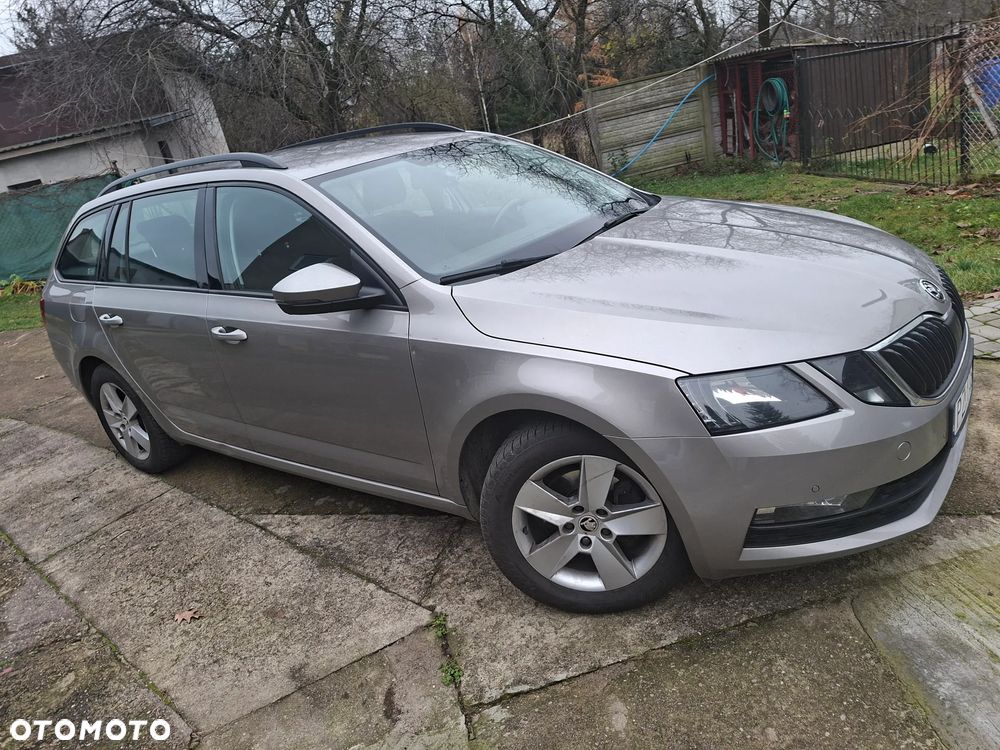 Skoda Octavia 2.0 TDI Ambition DSG - 1