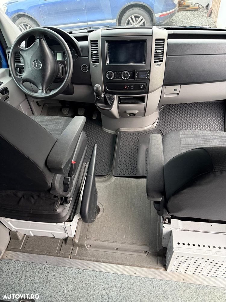 Mercedes-Benz Sprinter - 20