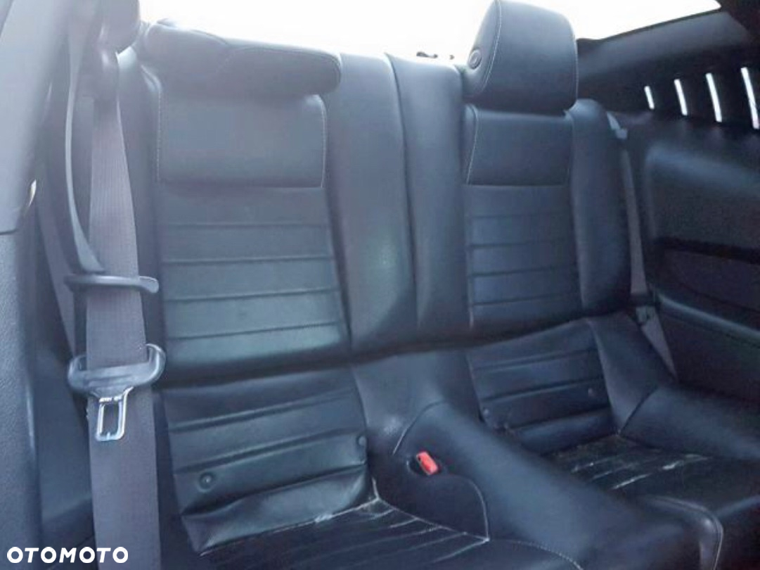 Ford Mustang 3.7 V6 Premium - 19