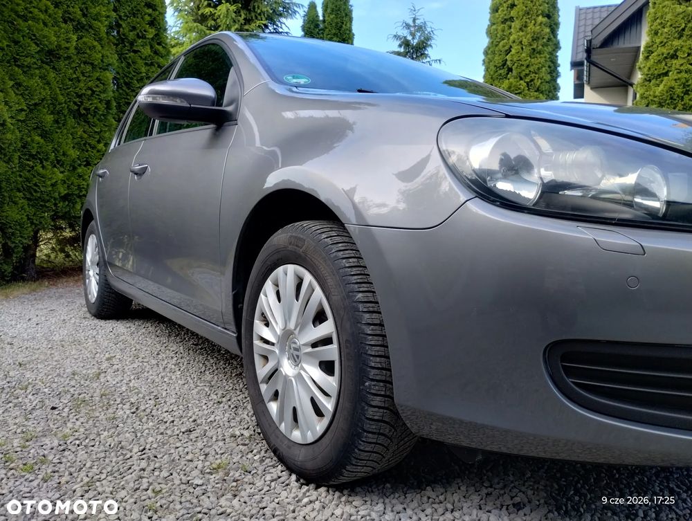 Volkswagen Golf - 2