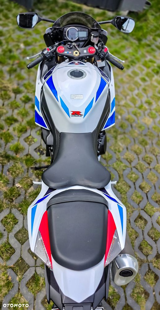 Suzuki GSX-R - 10